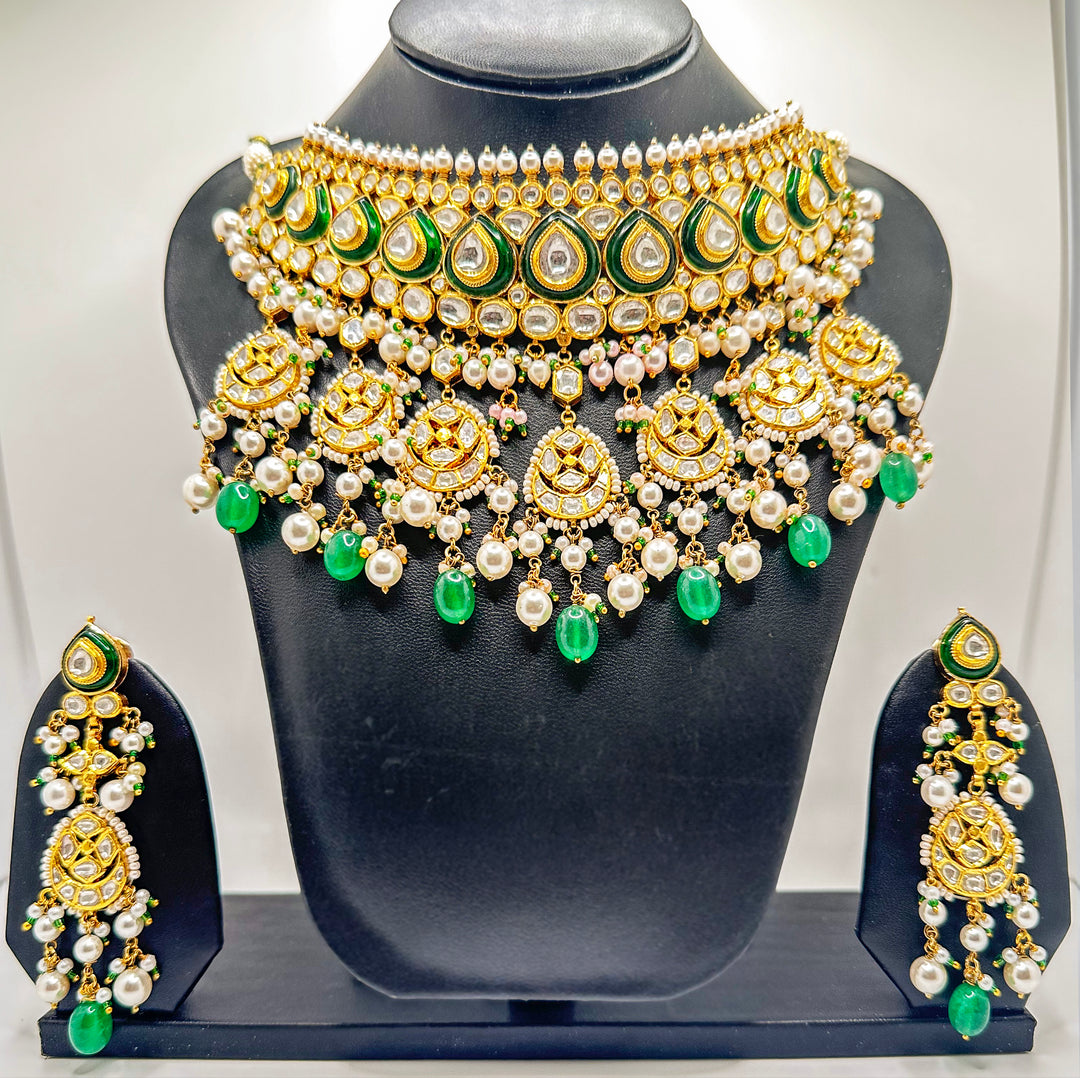 Paan Choker With Seven Pankhi Kundan Polki Jadau Necklace and Tops