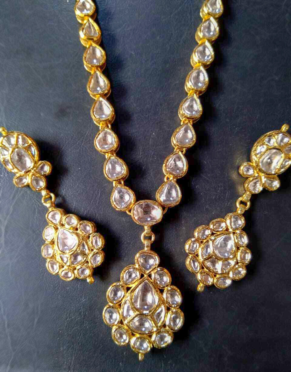 Pan Pendant Style Necklace with Tops Kundan Jadau Set